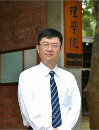 Ding-Yah Yang 